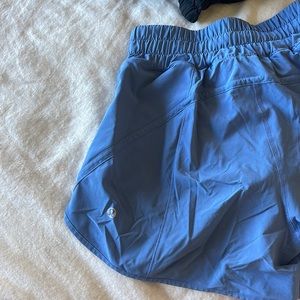 Lululemon Periwinkle 4’ Shorts!